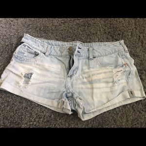 Woman’s size 31 shorts